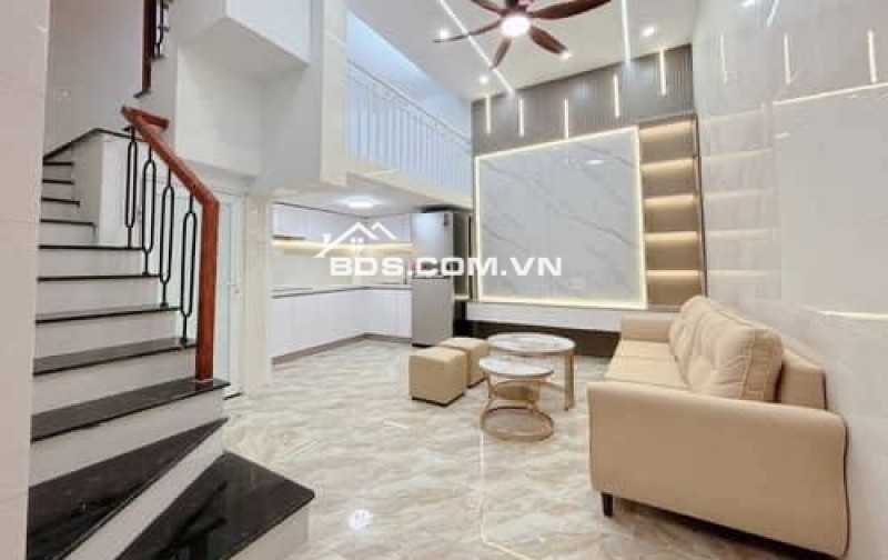 Bán Nhà Hiếm Tại Ngã Tư Sở Trường Chinh: Diện Tích 29m², Mặt Tiền 5.2m, Giá 5.5 Tỷ VNĐ